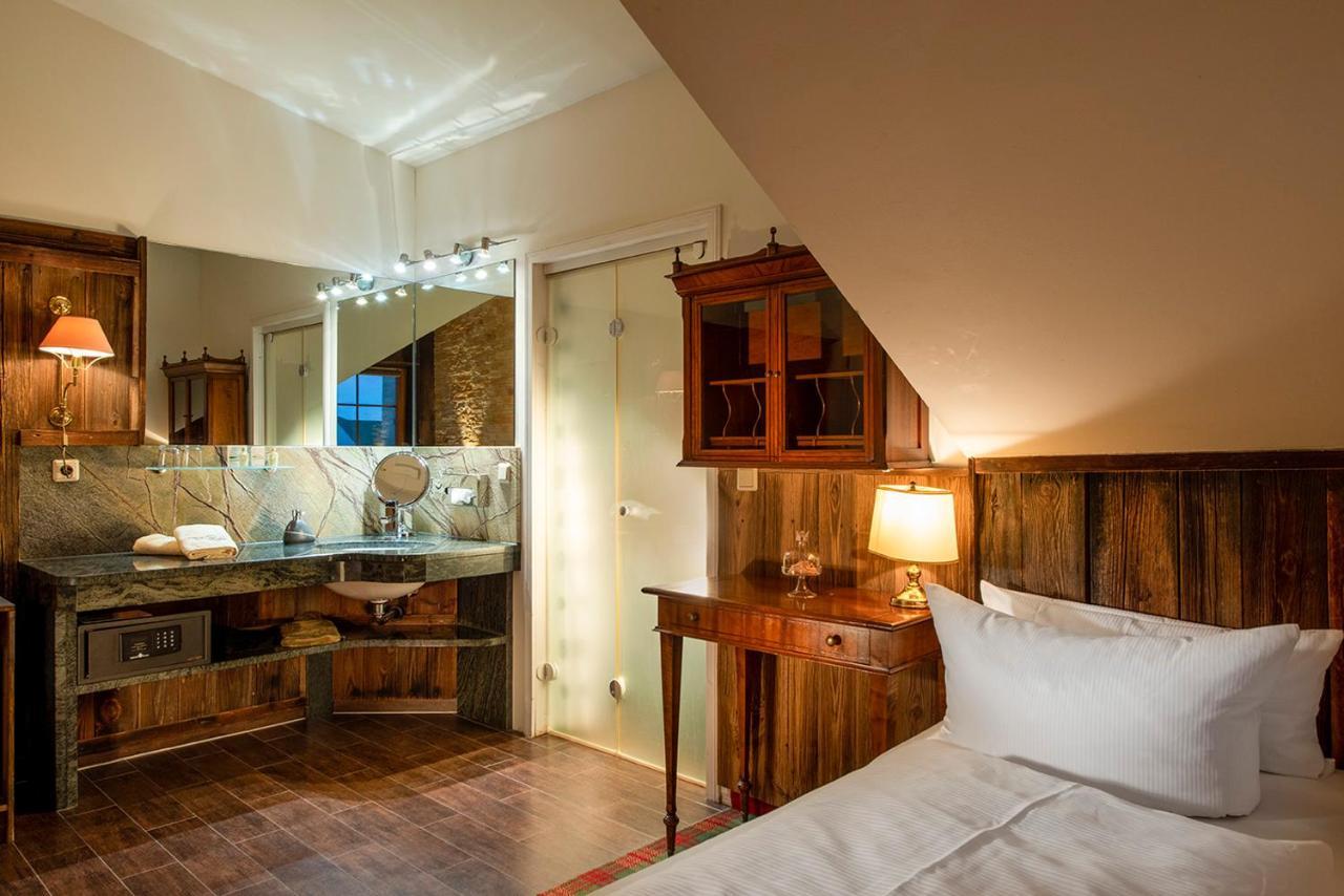 Wellnesshotel Seeschloesschen - Privat- Spa & Naturresort Senftenberg Exteriör bild