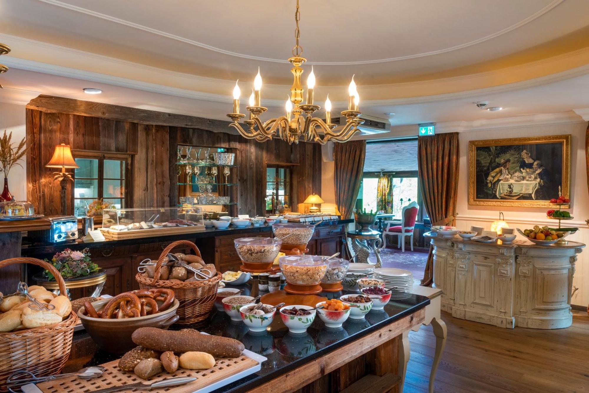 Wellnesshotel Seeschloesschen - Privat- Spa & Naturresort Senftenberg Exteriör bild